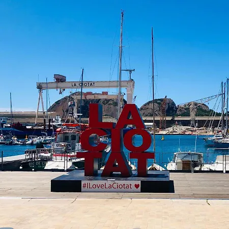 Duplex - Superbe 85 M2 - 6 Pers - 3 - Climatisation - Vue Et Proche Du Vieux Port Apartman La Ciotat